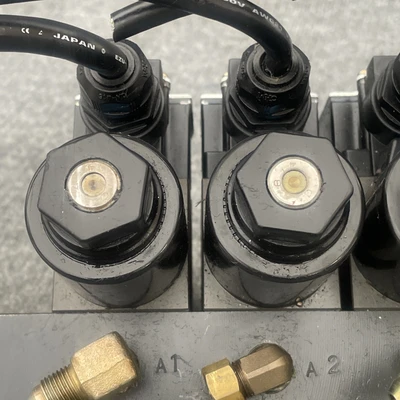 Used Yuken L-DSG-01-2B2-D24-70 Solenoid Valves California US | Davliegogo LLC #1705577