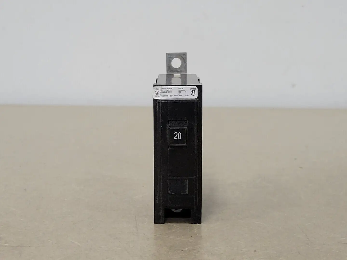 USED CUTLER-HAMMER BA120