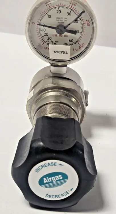 Used Airgas _UNKNOWN_ Regulators California US | Amiron Machinery #1057872