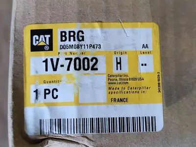 NEW CATERPILLAR 1V-7002
