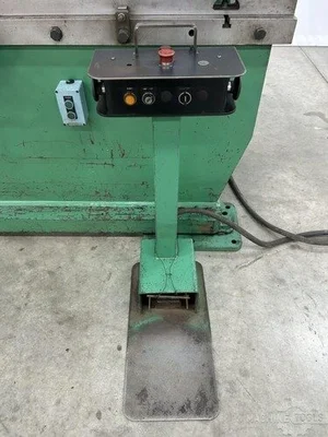 USED 1987 ACCURPRESS 713010
