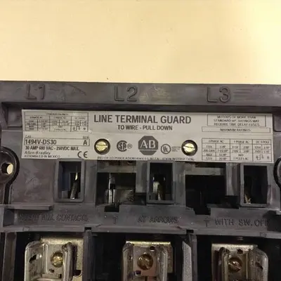 USED ALLEN BRADLEY 1494V-DS30 SER A