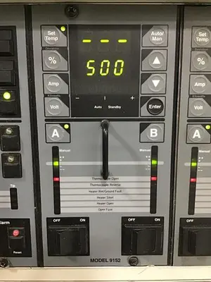 USED HUSKY 9152