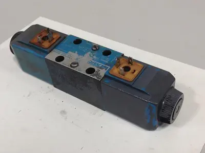 USED VICKERS DG4V-3-6C-M-U-HL7-60
