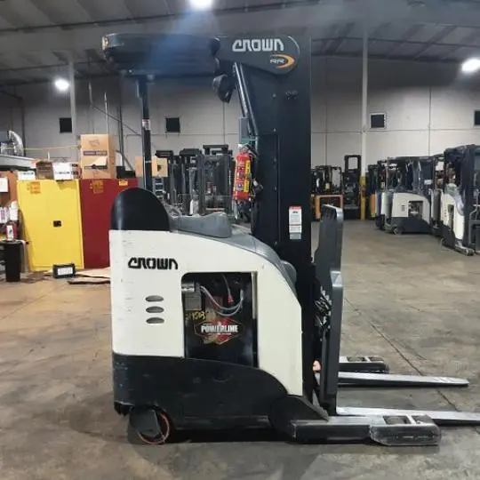 USED 2016 CROWN RR5725-45
