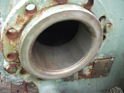 2,500 L Hastelloy C4 clad reactor