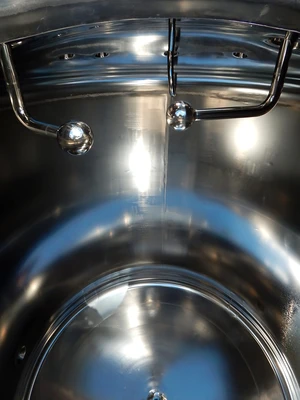 USED T & C STAINLESS 250 GALLON
