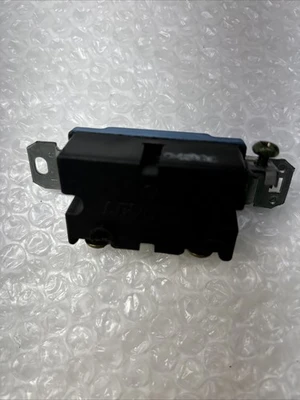 USED Hubbell&Leviton 120-277 Vac 20A