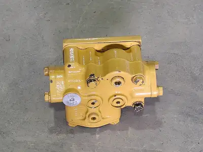 NEW CATERPILLAR 8P-1445