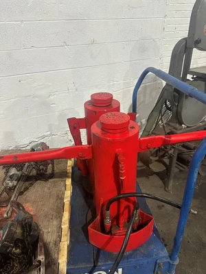 PORTABLE HYD. CYLINDERS - SET
