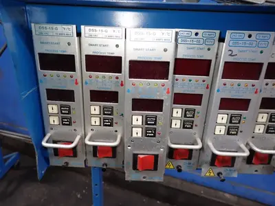D-m-e Company Temperature Controller