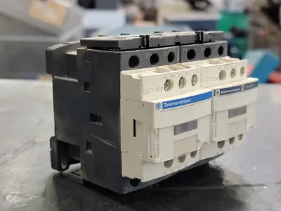 USED TELEMECANIQUE LC2D09