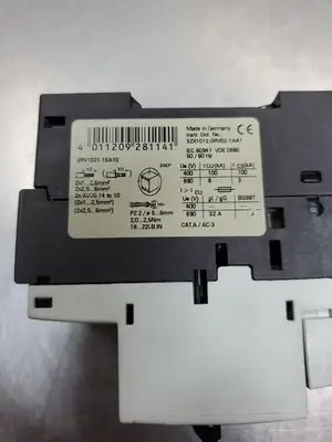 USED Siemens 3RV1021-1EA10 Circuit Breaker/Motor Protector, 4A