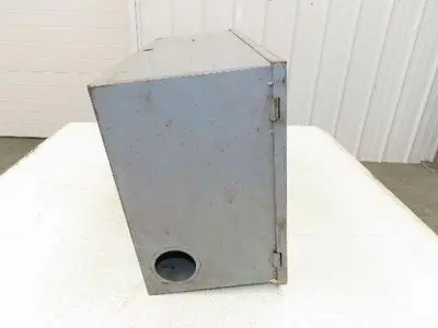Westinghouse Busway Disconnect Switch Bus Plug Enclosure 600VAC 3PH 3W