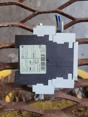USED SIEMENS 3RP1505-1AP30