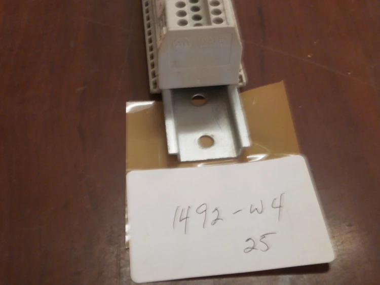 Used Allen-Bradley 1492-WD Relays & Switches Arizona US | ASSET CONVERSION SPECIALISTS, INC. #307759