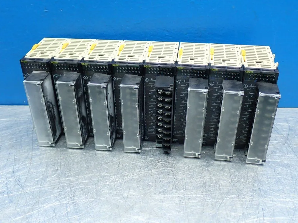 USED OMRON CJ1WOD211
