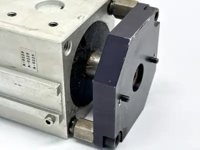 GCD22X2-BTR 10/95 | Compact Air  Double Rod End Guide Cylinder - Used