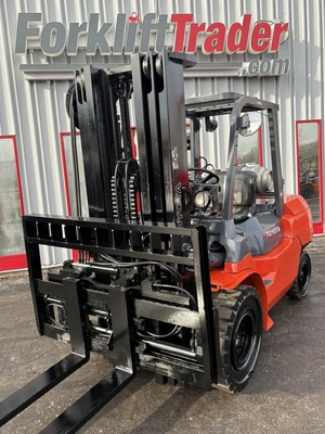 USED 2000 TOYOTA 7FGU45