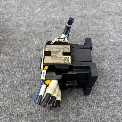 Used Fuji Electric Fuji Electric SC-N1 SC25BAA 30A PLC Contactors California US | Davliegogo LLC #1705322