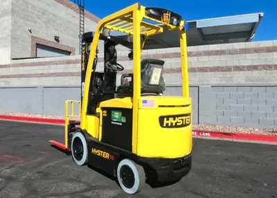 USED 2019 HYSTER E50XN