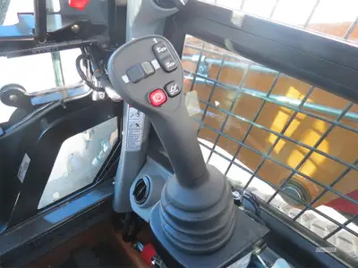 New | in-Stock 2026 CASE TR310B Compact Track Loaders Pennsylvania US | Zimmerman Farm Service #1409871
