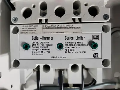 Used EATON SVX025A1-5A4N1 Switchgears British Columbia CA | Lenmark #240336