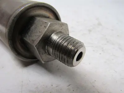 Barksdale 425T2-04 Pressure Transducer 0-100PSIG 4 Pin Female Plug