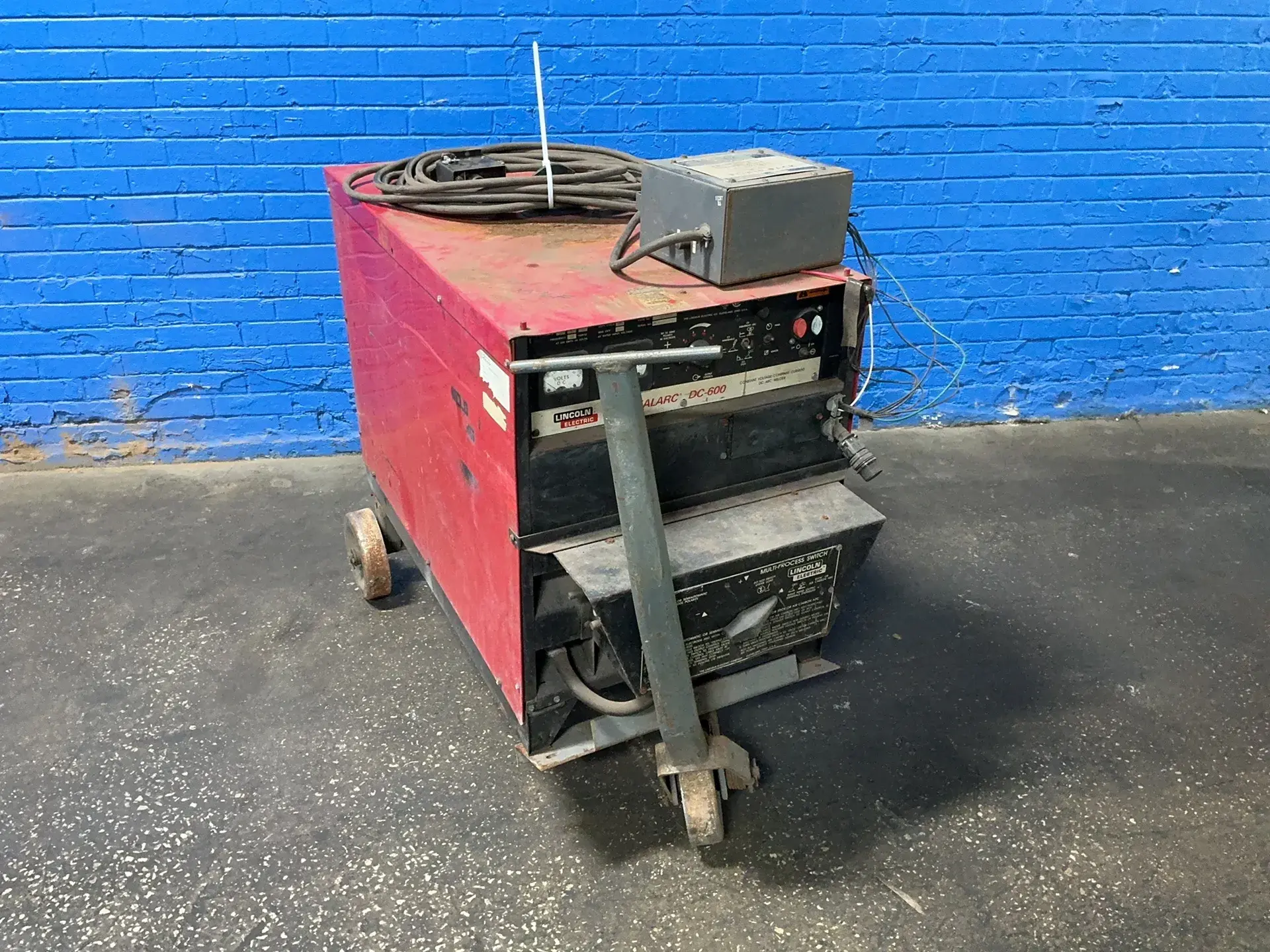Used LINCOLN ELECTRIC IDEALARC DC600 Arc Welders Ohio US | HGR 24 #1333776