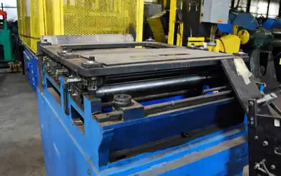 24″ MICHIGAN ROLL FORM 16-Roll Stock Straightener