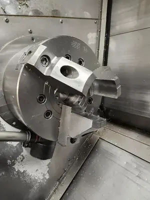 USED 2007 OKUMA MULTUS B400-W
