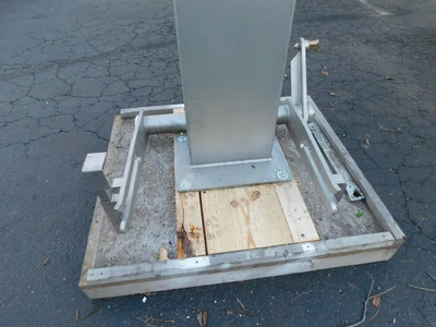 USED BIN LIFT DUMPER V-B