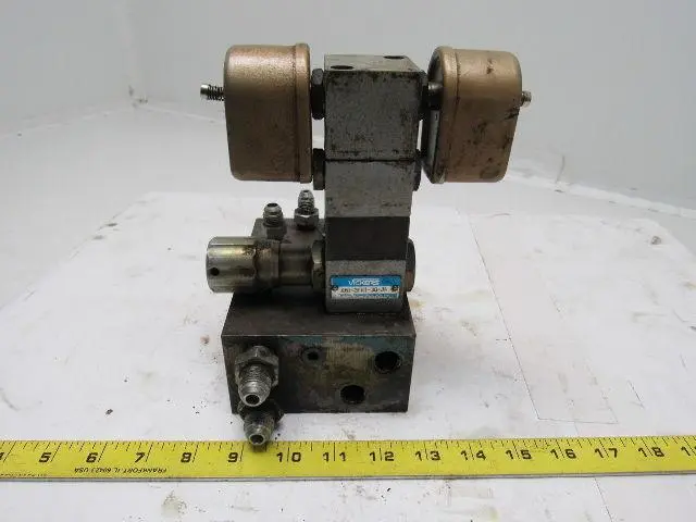 Vickers XM1-3FK1-30-JA Flui-Trol Hyd. Flow Control Valve& Solenoid Block Assy'