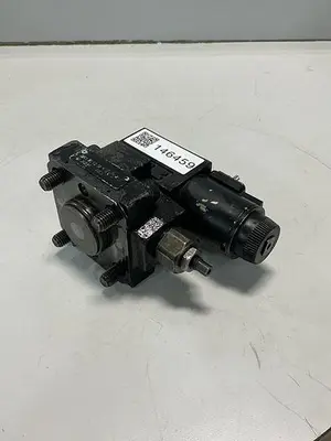 USED VICKERS DG4V-3S-2AL-M-U-HL7-60-EN490