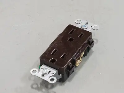 NEW HUBBELL DR15