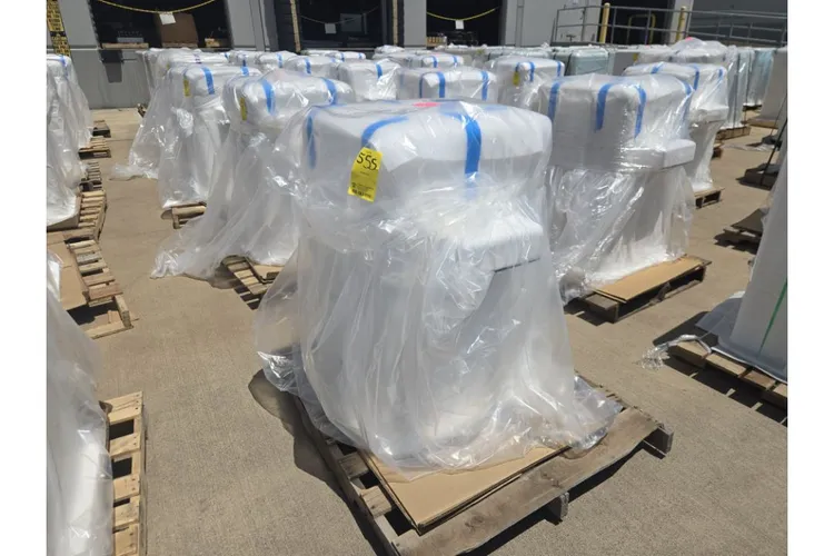 Used _UNKNOWN_ _UNKNOWN_ Earth Buckets Texas US | IRS Auction #1415292
