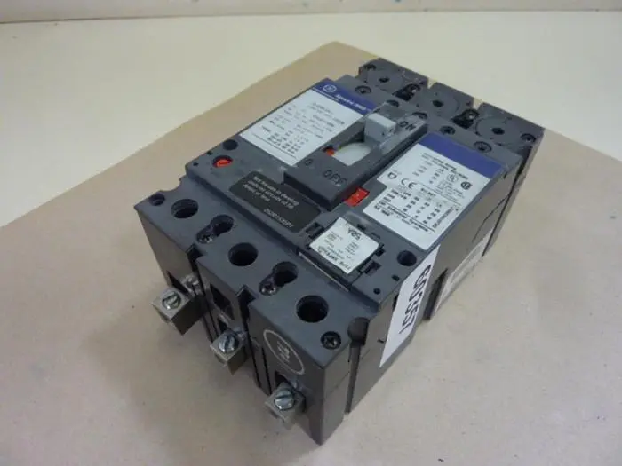Used GENERAL ELECTRIC SEHA38A10060 Circuit Breakers Michigan US | Ideal Machinery #597332