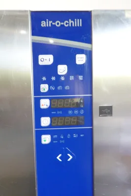 2018 ELECTROLUX 10 PAN ELECTRIC AIR-O-CHILL REACH IN BLAST CHILLER /FREEZER MODEL A0FS102CU