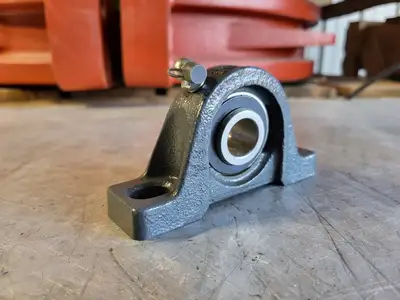 USED PEER UCP204-12