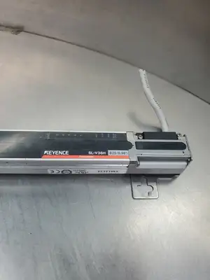 KEYENCE SL-V36H-T SAFETY LIGHT CURTAIN TRANSMITTER. 5C-12