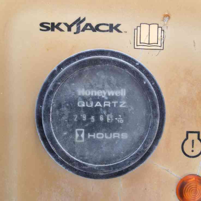 USED 2015 Skyjack SJ46AJ