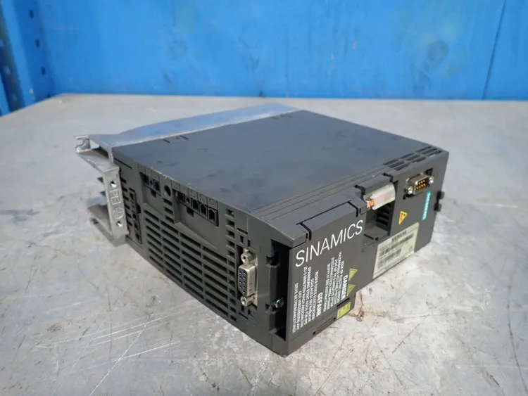 Used SIEMENS 6SL32101KE123UP1 Power Converters - Battery Chargers Ohio US | HGR 24 #751955