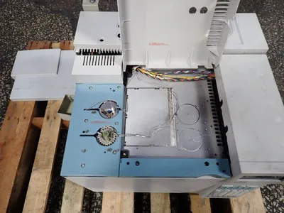 USED HEWLETT PACKARD 6890A