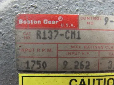 Boston Gear R137-CM1 Gear Reducer 1:1 Ratio 1750 input/output RPM, Right Angle