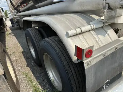 Used 1986 STAINLESS TANK & EQUIPMENT _UNKNOWN_ Tanker Trailers Indiana US | Lakeshore Equipment Sales #1546608