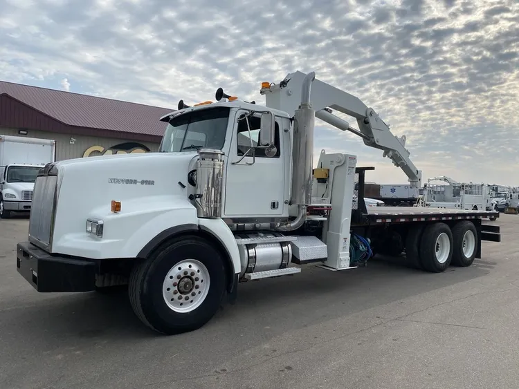 Used 2006 WESTERN STAR IMT TIRE SERVICE CRANE Truck-Mounted Cranes Minnesota US | Carco Truck & Equipment #1514291