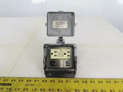 Mencom Corp GF-RJ45-R-32 Programming Device Interface Connector 115VAC 3Amp