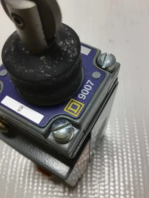 Square D 9007C54DP6 Heavy Duty Limit Switch Ser A