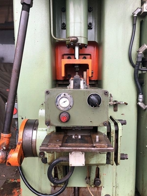 BALCONI Fineblanking Press, very clean, working press, visible under power