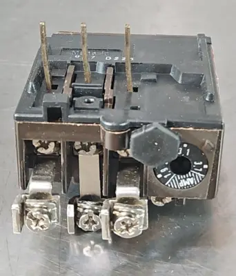 KLOCKNER MOELLER Z0-3,7-CNA Bimetal Relay 1.9-3.7A loc4A14